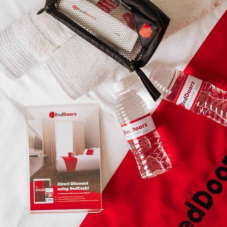 Reddoorz Plus @ Singosari Raya Semarang Esterno foto