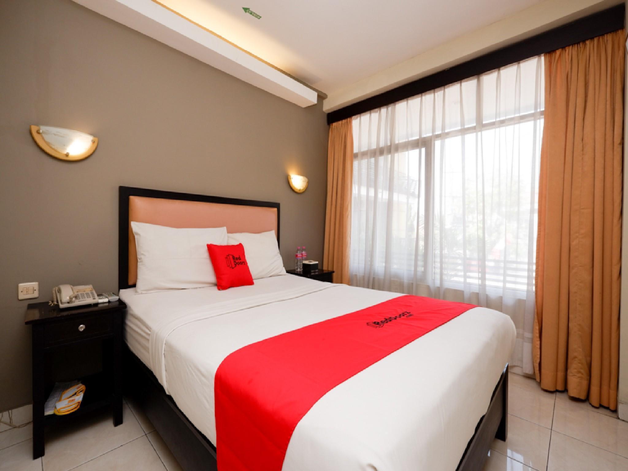 Reddoorz Plus @ Singosari Raya Semarang Esterno foto