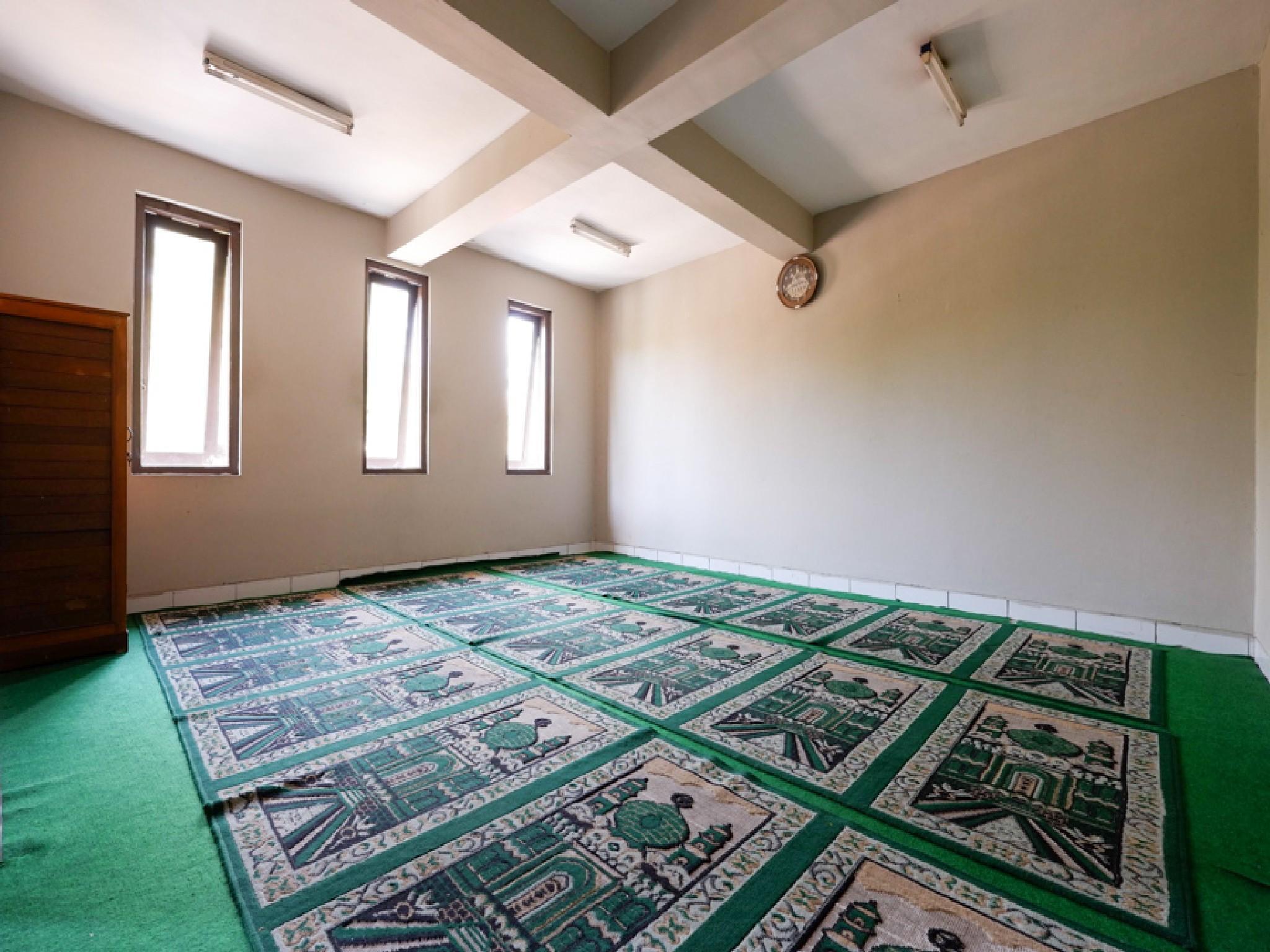 Reddoorz Plus @ Singosari Raya Semarang Esterno foto
